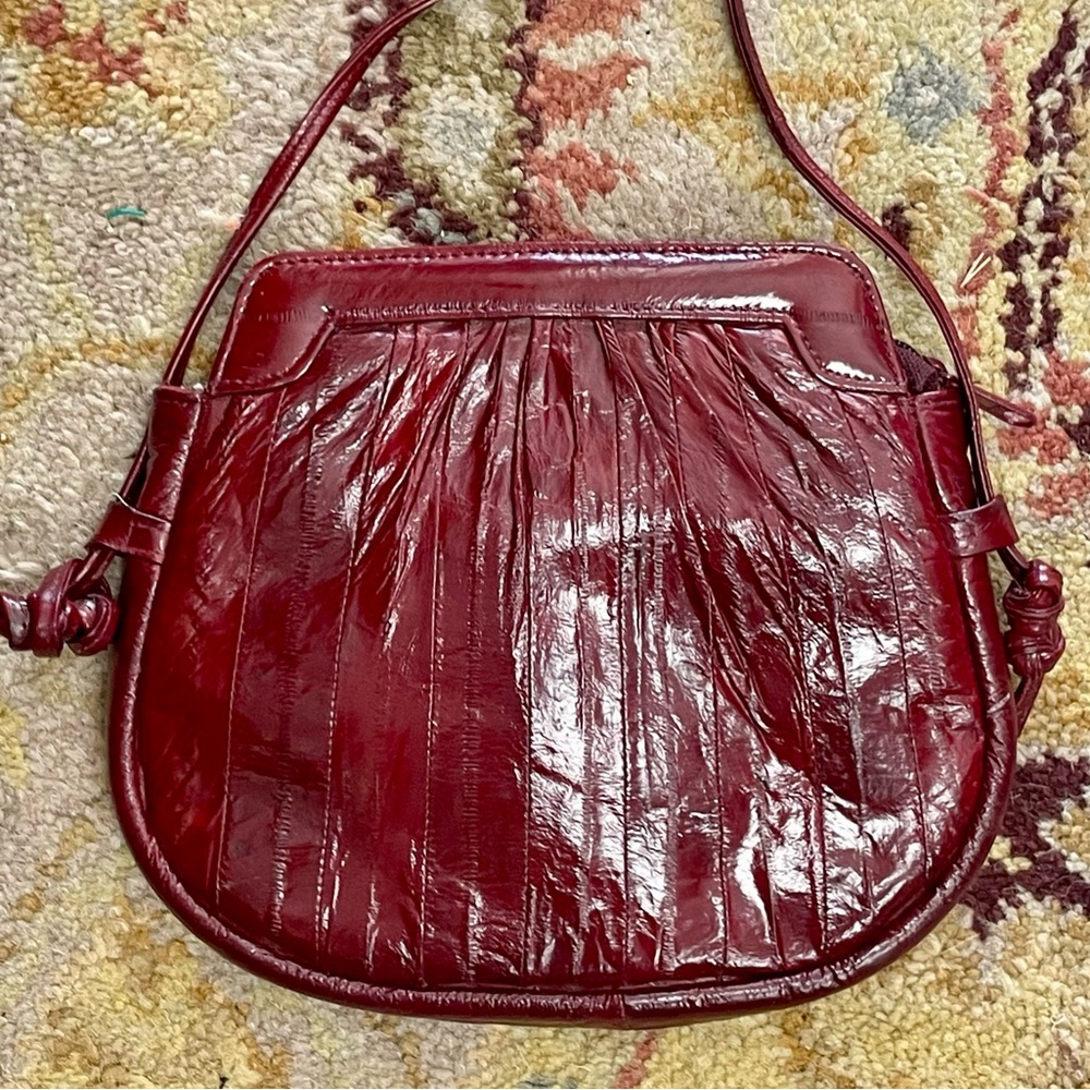 Vintage 1980s Burgundy Red Eel Leather Crossbody Bag - Picture 4 of 14